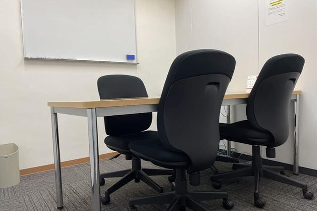 共用部（その他）／１階会議室（４人用）