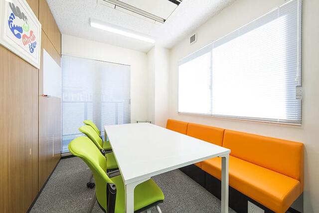 共用部（その他）／会議室Ｃ（６人用）／撮影日2022-04-14