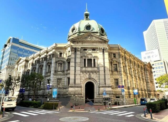 神奈川県立歴史博物館 (350m)