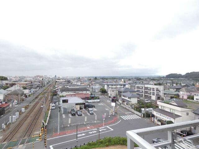 住戸からの眺望／天気の良い日は富士山が見えることも！夏は横田基地からの花火を