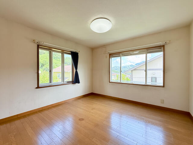 detached 山梨県上野原市コモアしおつ２丁目