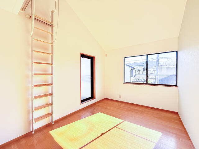 detached 山梨県上野原市コモアしおつ１丁目