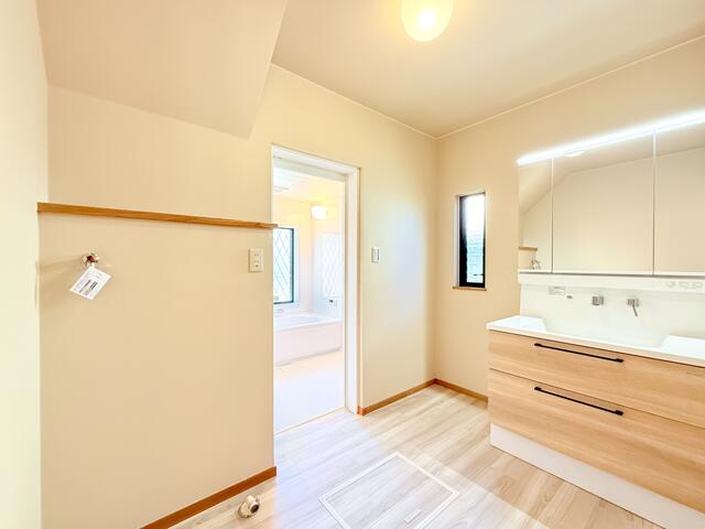 detached 山梨県上野原市コモアしおつ１丁目