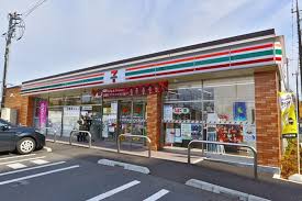 セブンイレブン足立竹の塚２丁目店 (475m)