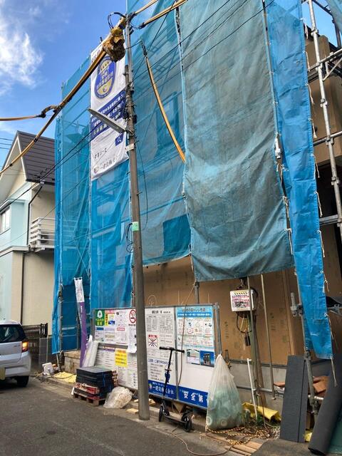 現地（外観）／日を重ねるごとにこの佇まいに愛着が湧いてきそう（1号棟）／撮影日2025-08-03