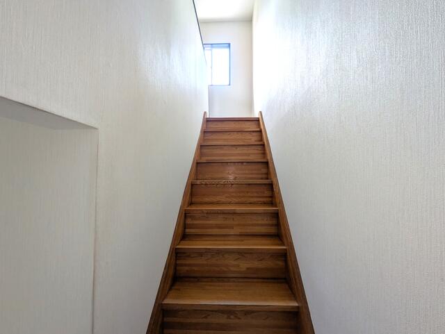 リビング以外の居室／クリーニング前の写真です。現況優先となります。