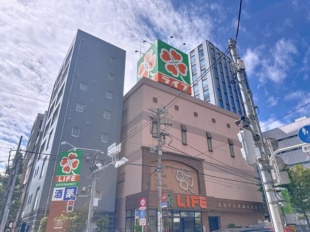 ライフ神田和泉町店 (300m)