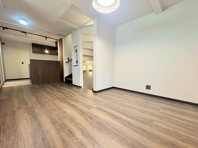 東京都足立区の一戸建て | 4280万円 | 2SLDK | 34.78m² | Akiyama house finder