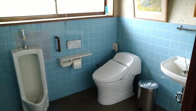 トイレ／タンクレストイレです／撮影日2025-10-04