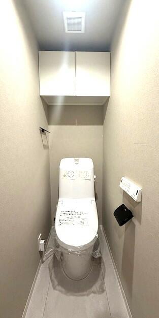 トイレ／温水洗浄機能付トイレ