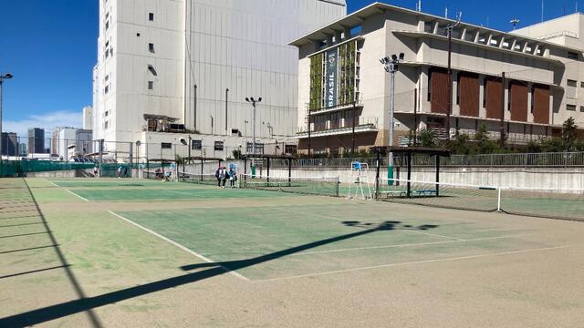 豊海テニス場 (1,590m)