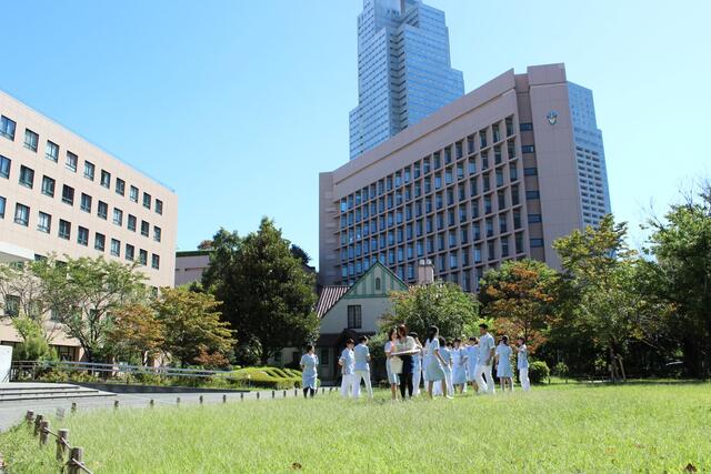 私立聖路加国際大学 (2,695m)