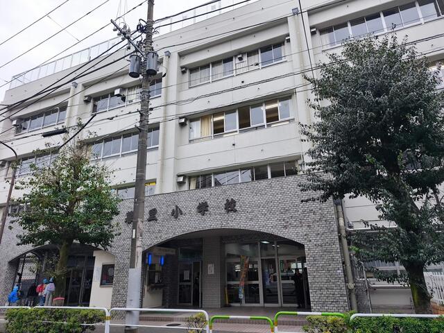 第三日暮里小学校 (315m)