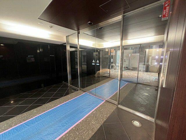共用部エントランス／エントランス