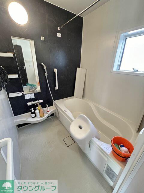 浴室／広さがありますのでお子様とのバスタイムも楽しくなりそうです♪