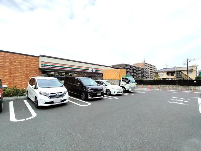 セブンイレブン草加松原５丁目店 (623m)