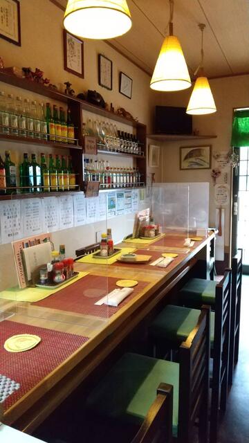 １階店舗カウンターは５席完備