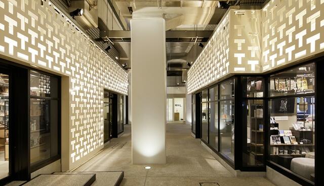 中目黒蔦屋書店 (110m)