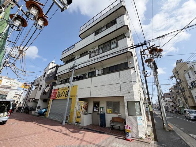 現地（外観）／多摩堤通り沿いです！角地２階です！