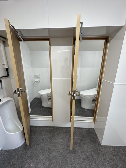 男女別トイレ有