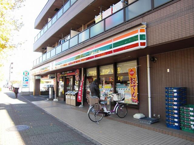 セブンイレブン大和桜ヶ丘西口店 (167m)