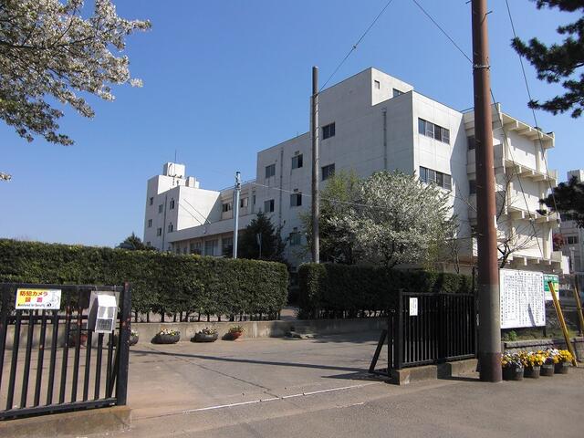 大和市立引地台中学校 (1,150m)