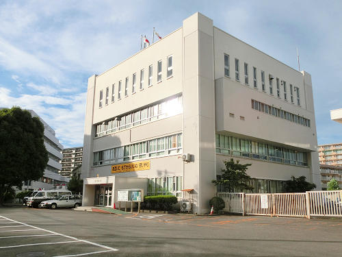 緑警察署 (738m)