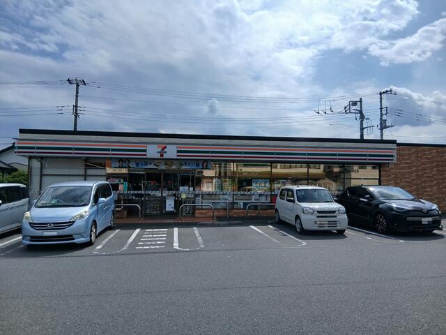 セブンイレブン厚木中荻野店 (357m)