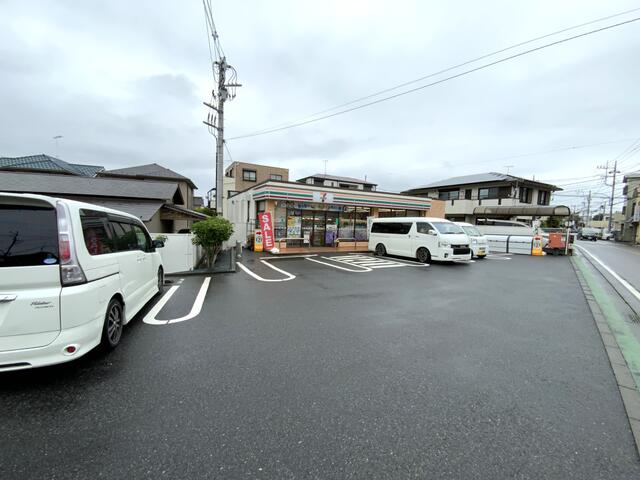 セブンイレブン厚木市戸田店 (173m)
