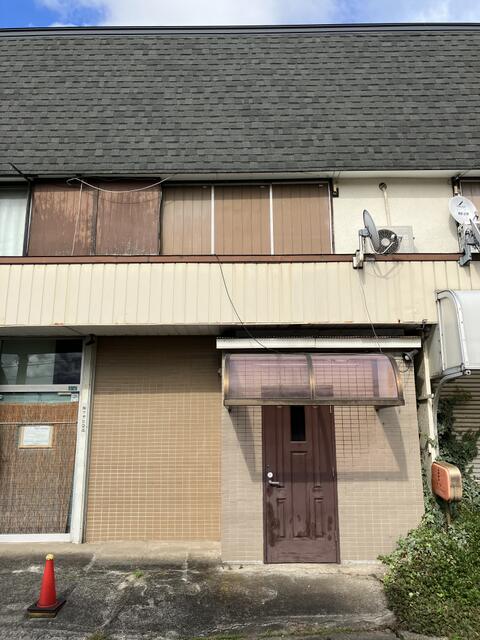 現地（外観）／店舗側外観です