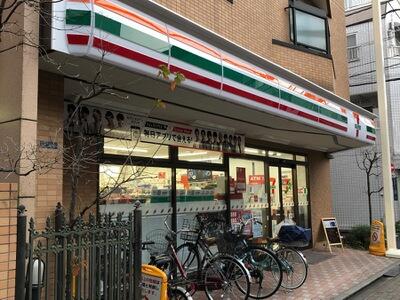 セブンイレブン吉祥寺本町３丁目店 (295m)