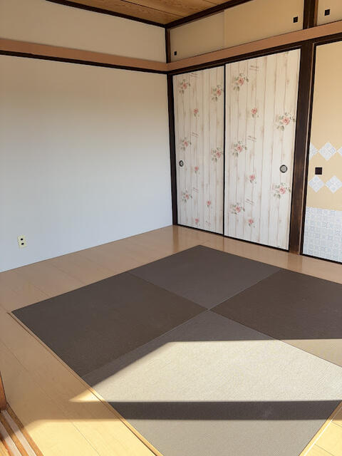 リビング以外の居室／東洋室