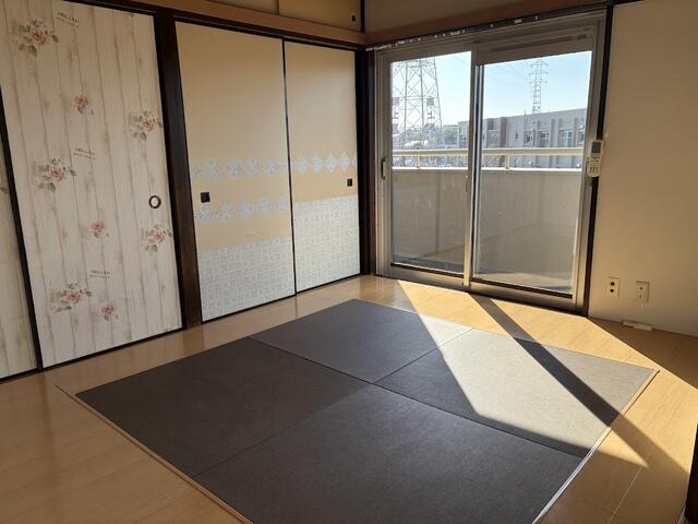 リビング以外の居室／東洋室