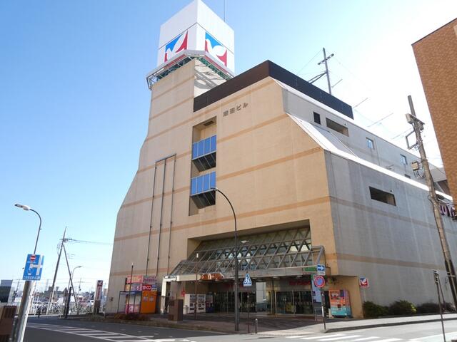 イトーヨーカドー伊勢原店 (144m)