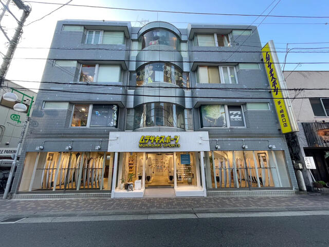 ムラサキスポーツ (150m)