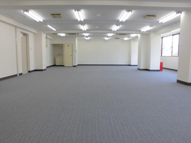 室内です。