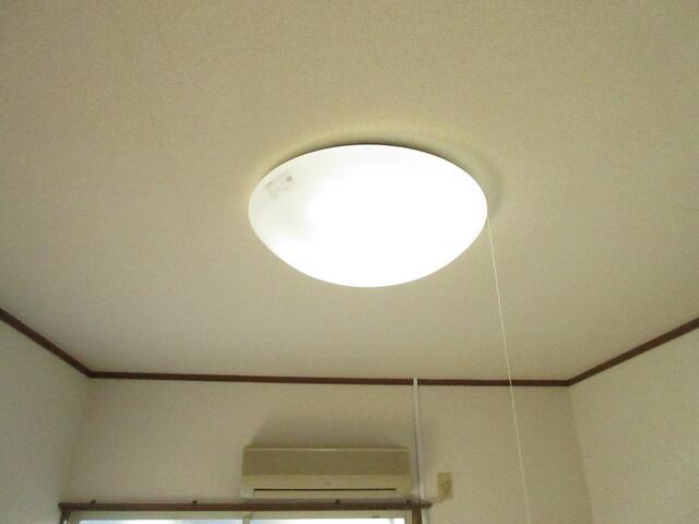 その他設備／洋室照明器具！
