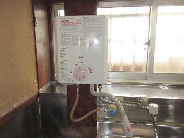 キッチン／瞬間湯沸器：残置物・貸主免責）