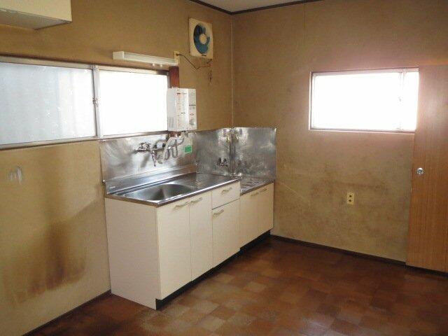 キッチン／コンパクトなキッチンで掃除もラクラク