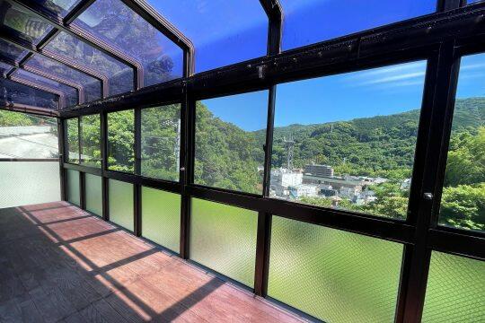 バルコニー／雨の日でも洗濯物が干せます／撮影日2026-05-30