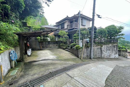 現地（外観）／道路フラットな駐車場で車の出し入れも楽々／撮影日2026-06-23