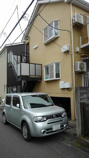 現地（外観）／下が車庫の為、１階でも高さあります！！