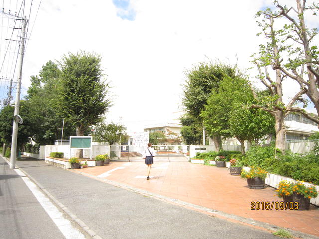 寺尾中学入口 (400m)