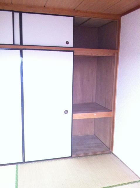 収納／押入れ