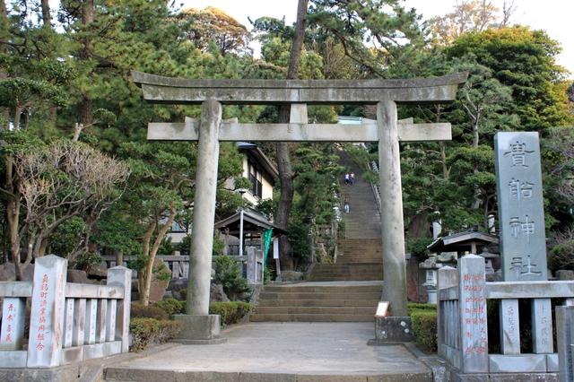 貴船神社 (1,500m)