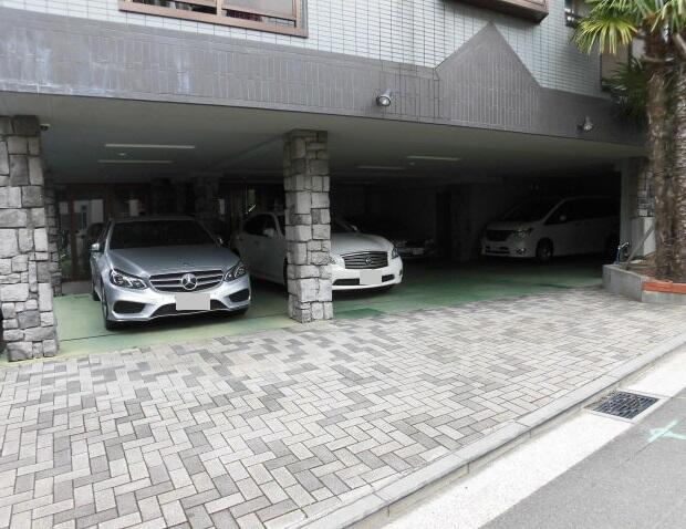 敷地内駐車場