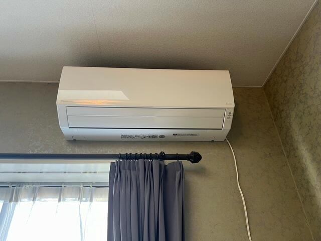 その他設備／エアコン４基