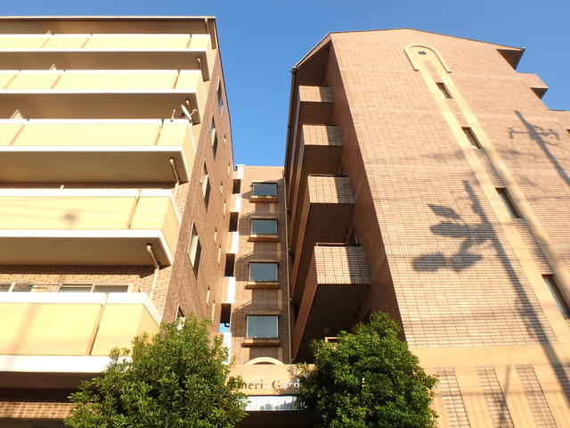 現地（外観）／エントランス