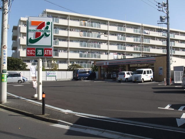 セブンイレブン名瀬店 (600m)