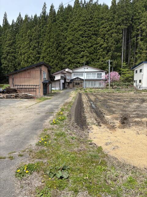 detached 秋田県仙北市西木町桧木内字吉田 地図を見る